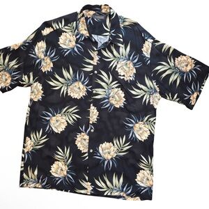 Van Heusen Mens Hawaiian Shirt Large Black Floral Rayon Short Sleeve Camp